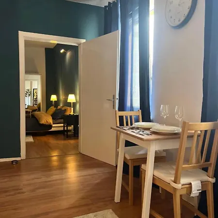 Luxury ,2 Room, Elite Location, 2 Lcd Tv Hannover
