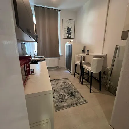 Luxury ,2 Room, Elite Location, 2 Lcd Tv Apartment Hannover