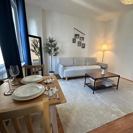 Apartment Luxury ,2 Room, Elite Location, 2 Lcd Tv Hannover