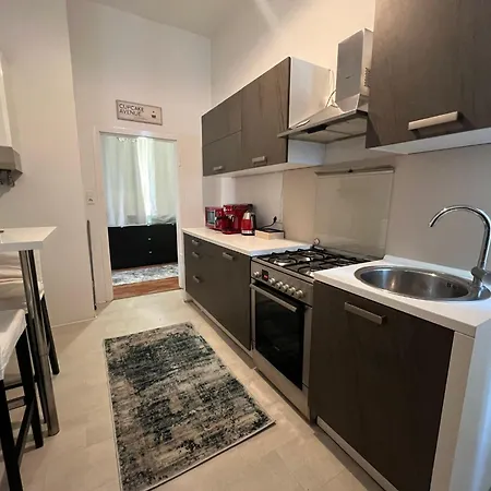Luxury ,2 Room, Elite Location, 2 Lcd Tv Apartment